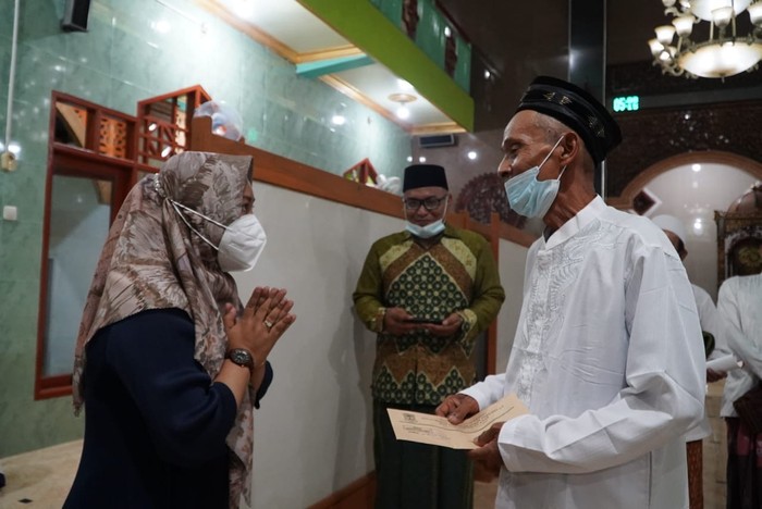 Wali kota Mojokerto, Ika Puspitasari kembali mengalokasikan dana hibah untuk 26 tempat ibadah.