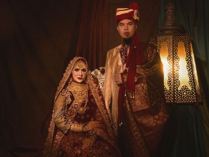 Ahmad Dhani dan Mulan Jameela Ahmad Dhani dan Mulan Jameela