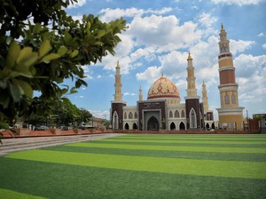 Warga Majalengka Sumringah Punya Alun-alun Baru