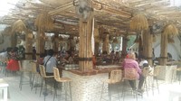 Sejak awal, Hey! Beach memang ramah ventilasi dan tidak tertutup seperti restoran klasik (Randy/detikTravel)