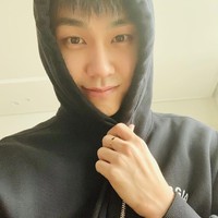 Ilhoon dan tujuh terdakwa lainnya dibawa ke pengadilan karena dicurigai telah membeli dan menggunakan ganja sebanyak 826 gram. Barang ilegal itu didapatnya dengan merogoh kocek sebesar 130 juta won atau sekitar Rp 1,6 miliar. Foto: dok. Instagram ilhoonmj