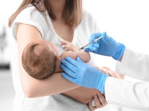 ITAGI Ingatkan Orang Tua Pentingnya Imunisasi Anak di Tengah Pandemi