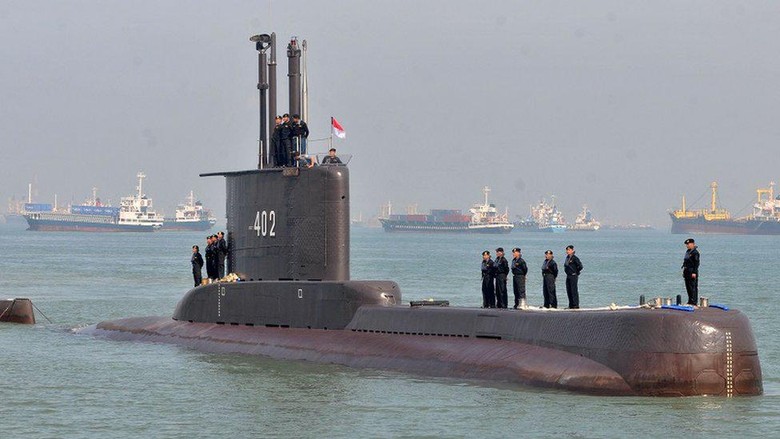 Kapal selam KRI Nanggala dengan 53 awak terus dicari, keluarga: Kami masih syok