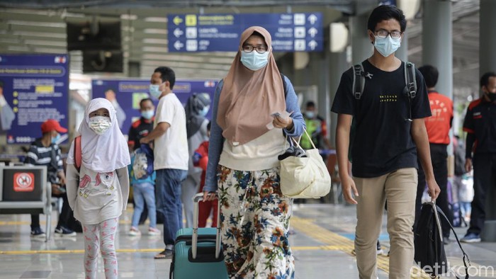 Pemerintah telah melarang mudik pada 6-17 Mei 2021. Kini, aturan perjalanan sebelum dan sesudah larangan mudik pun diperketat.