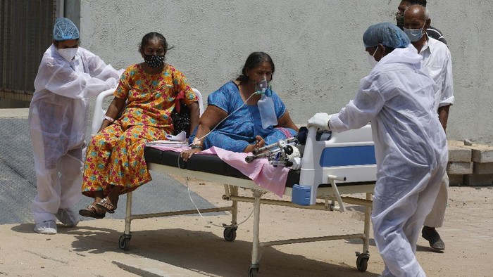 Virus Corona di India terus mengganas. Pemerintah India pada Kamis (22/4) ini melaporkan lebih dari 300.000 kasus infeksi virus Corona selama 24 jam terakhir.