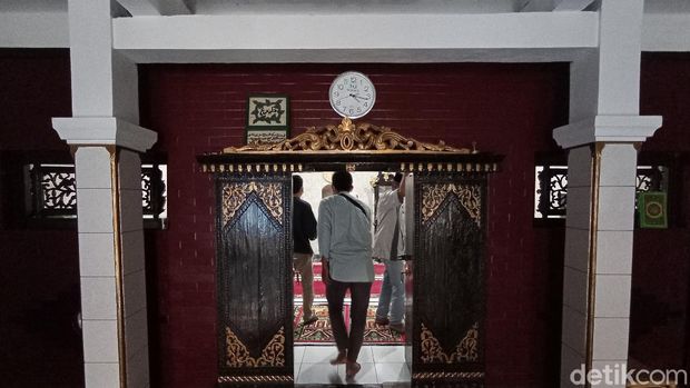 Masjid Pejlagrahan Cirebon