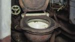 Mengintip Jeroan Kapal Selam Era Soviet yang Terbengkalai