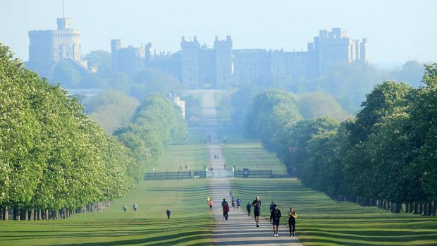 Mengintip Kemegahan Kastil Windsor Kediaman Raja-raja Inggris