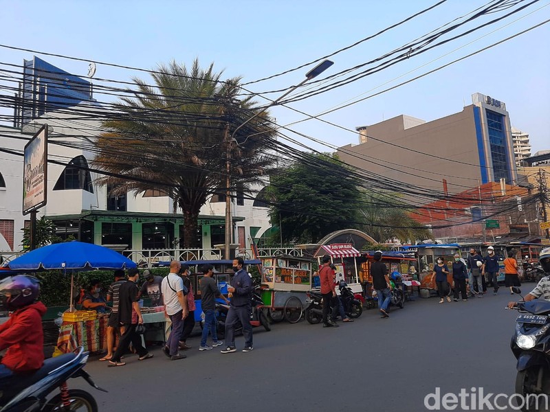 pasar takjil Benhil tetap jadi primadona warga Jakarta.