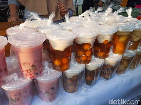 pasar takjil Benhil tetap jadi primadona warga Jakarta.