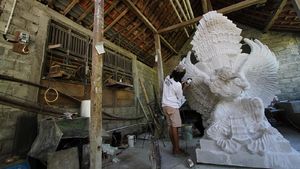 Patung Garuda Wisnu Kencana Versi Mini Ini Dijual Rp 35 Juta Lho