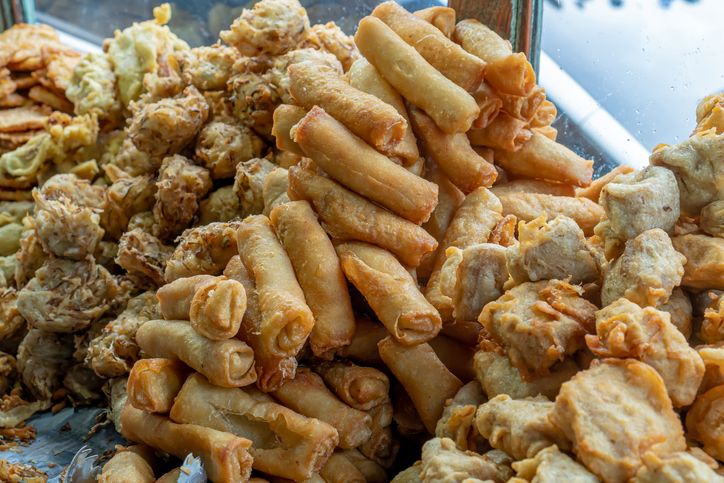 5 Kesalahan Pola Makan saat Berpuasa yang Menyebabkan Berat Badan Naik