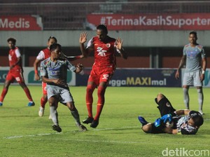 Final Piala Menpora 2021: Persija Gebuk Persib 2-0 di Leg Pertama
