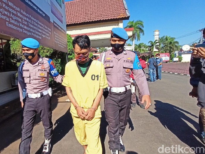 Pria Bandung curi 9 laptop di kantor KCIC