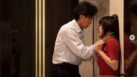 Rei membantu Nanae untuk bisa lepas dari suaminya yang selalu melakukan kekerasan. Dok. Netflix