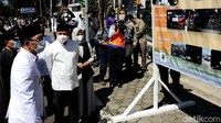 Ridwan Kamil menyatakan jembatan ini sudah menjalani uji coba sebelum diresmikan hari ini. Selama masa uji coba dia menyebut hasilnya baik.