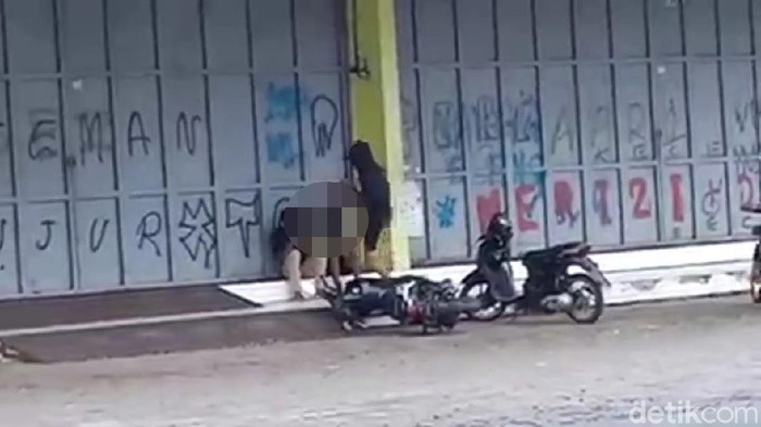 Viral Video Pemuda Tendang Remaja Cianjur