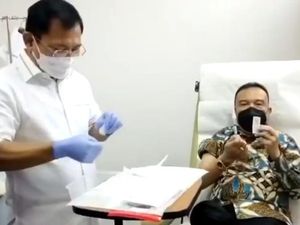 Pimpinan DPR Dasco dan Rombongan Disuntik Vaksin Nusantara oleh Terawan