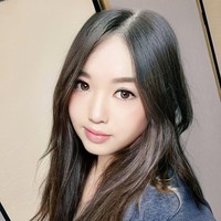 Sebuah akun Instagram menjadi perhatian karena potret cantik yang dibagikannya. Jika sekilas dilihat, tak ada yang terlalu aneh dengan wanita di akun itu, hanya saja wajahnya tampak diedit. Tapi tahukah kamu jika pria berusia 50 tahunan adalah sosok di balik foto-foto cantik tersebut? Foto: Instagram @zaitaku_iyada