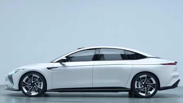 Mobil Listrik Zhiji L7