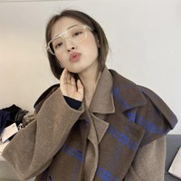 Alhasil, Arin Oh My Girl menjadi buah bibir netizen Korea di forum komunitas. Para netizen Korea, khususnya wanita, menunjukkan dukungan untuk sang maknae. Foto: dok. Instagram ye._.vely618