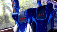 Tersedia juga sandaran kaki atau legrest. Pun begitu dengan toilet yang hanya bisa digunakan untuk buang air kecil dan ketika bus sedang berjalan. (Dok. Morodadi Prima)