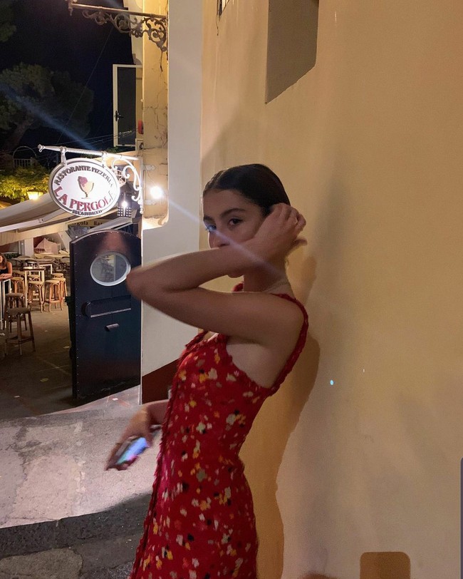 Carys mengaku bahwa dia menyukai dunia modelling dan fashion. Foto: Instagram