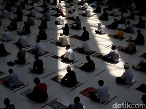 MUI: Warga di Zona Merah Baiknya Jumatan Diganti Salat Zuhur di Rumah