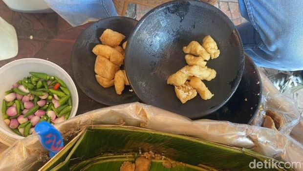 Kuliner Cirebon, Berburu Tahu Gejrot Nikmat di Pasar Kanoman