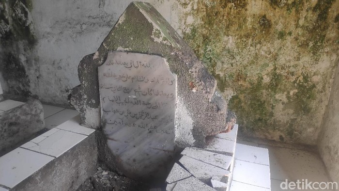 Makam kuno bukti penyebaran Islam pertama di Kota Makassar (Taufiq/detikcom).
