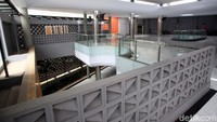Masjid tersebut mengusung konsep ramah lingkungan dengan tagline Bioclimatic Community.