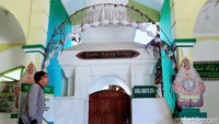 Ki Ageng Gribig semasa hidupnya sempat naik haji ke Mekah, dan sepulang dari Mekah membawa oleh-oleh berupa kue dari Arab Saudi yang kemudian dibagikan kepada murid-muridnya.