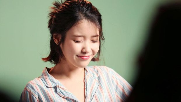 IU