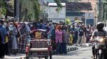 Potret Antrean Permohonan BLT UMKM di Sidoarjo
