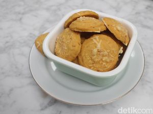 Resep Kue Melinjo Keju dari Chef Yongki Gunawan