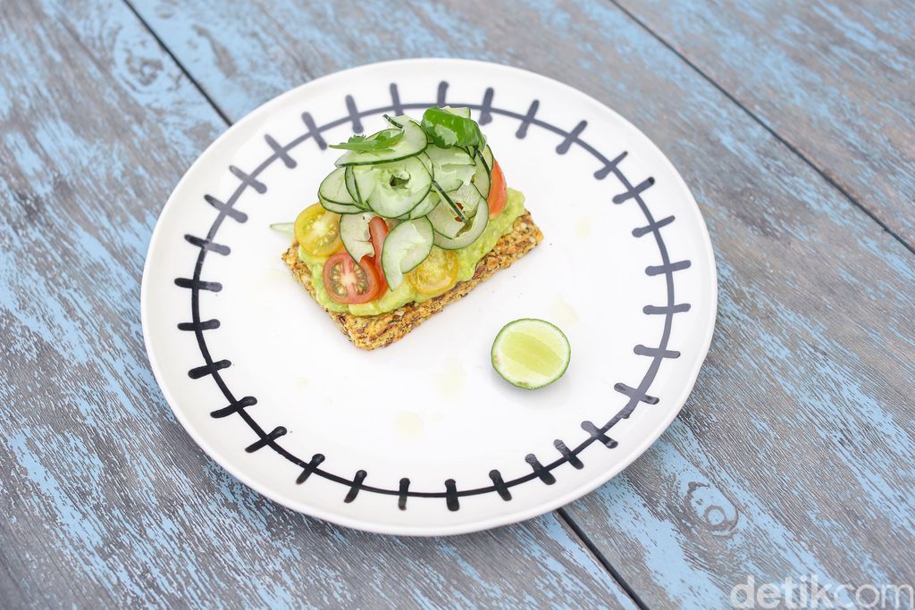 Sarapan Sehat dengan Real Toast dan Quinoa Bowl di COMO Uma Canggu