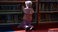Perayaan World Book Day ini bermula saat United Nations Educational, Scientific and Cultural Organization (UNESCO) menetapkan hari penting ini pada tanggal 23 April 1995. Setelahnya tanggal 23 April pun rutin diperingati sebagai Hari Buku Sedunia setiap tahunnya.