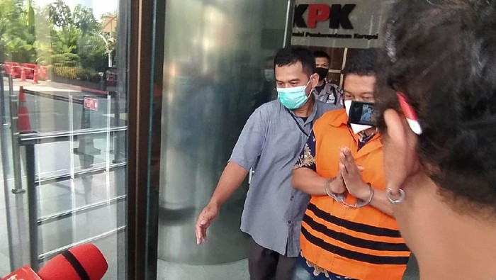 AKP Robin setelah selesai diperiksa KPK (Adhyasta-detikcom)