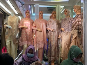 Tren Batik Modern Sebagai Baju Lebaran 2021, Diminati Hingga Luar Negeri