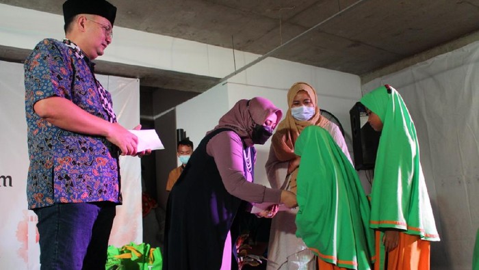 Berbagi Kebahagiaan Bersama Anak Yatim Lewat Fasilitas Digital Lembaga Pengelola Dana dan Usaha Keolahragaan Kemenpora sukses menggelar acara buka bersama yang dihadiri oleh puluhan anak yatim.