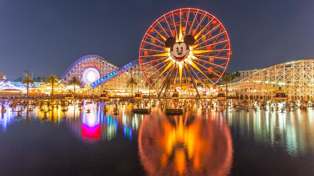 Asyik! Disneyland Akan Gelar Festival Imlek Tahun 2022