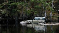 Land Rover Defender membawa pulang status sebagai mobil dengan desain terbaik 2021 setelah terpilih oleh puluhan panelis yang berasal dari berbagai negara di dunia (landrover.com)