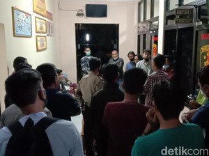 11 Orang Ditangkap Gegara Aksi Ricuh Tolak Tambang Andesit di Purworejo
