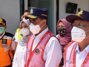 Menhub: Ada Penumpukan Penumpang KRL, PT KCI Tak Profesional