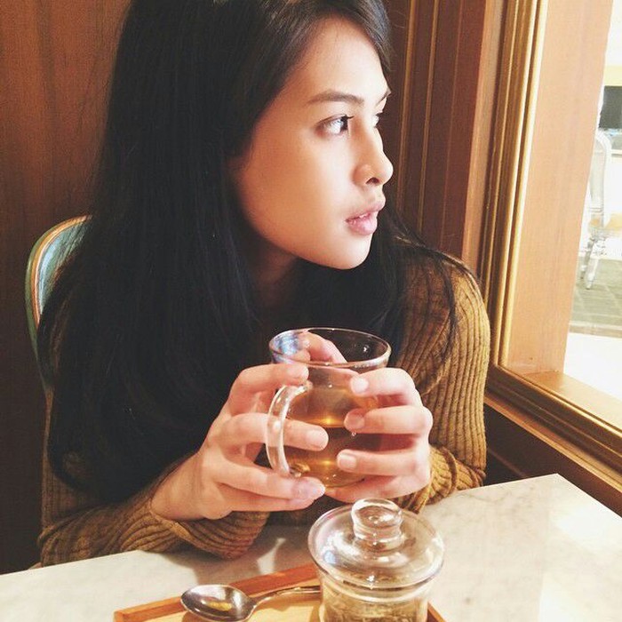 Ngopi dan Ngeteh Jadi Pilihan Maudy Ayunda Saat Santai Ngopi dan Ngeteh Jadi Pilihan Maudy Ayunda Saat Santai