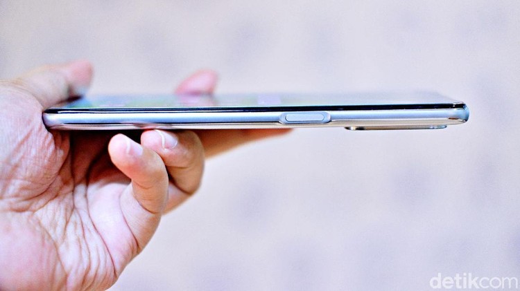 Oppo A74 5G Oppo A74 5G