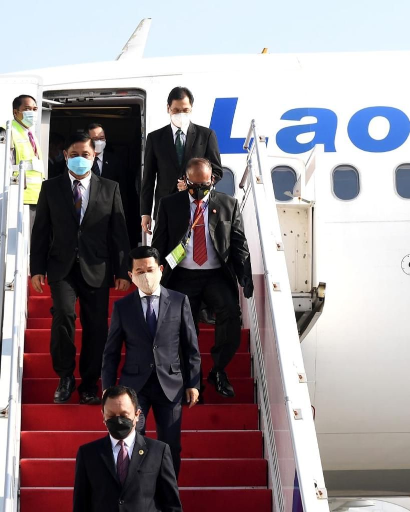 Pemimpin negara-negara ASEAN mendarat di Bandara Soetta untuk menghadiri KTT ASEAN 2021. (Rusman/Biro Pers Sekretariat Presiden) Pemimpin negara-negara ASEAN mendarat di Bandara Soetta untuk menghadiri KTT ASEAN 2021. (Rusman/Biro Pers Sekretariat Presiden)