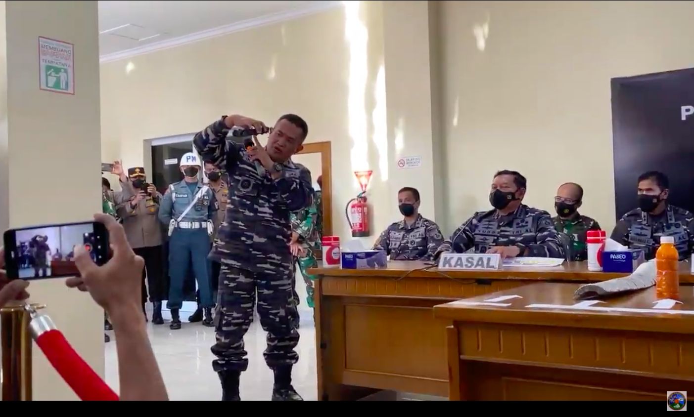 TNI menjelaskan soal pelucur torpedo dari KRI Nanggala yang tenggelam. (YouTube Puspen TNI)