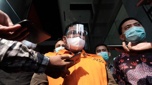 Wali Kota Tanjungbalai M Syahrial Ditahan KPK