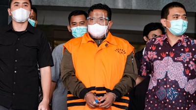 Potret Walkot Tanjungbalai Diborgol-Berompi Tahanan KPK